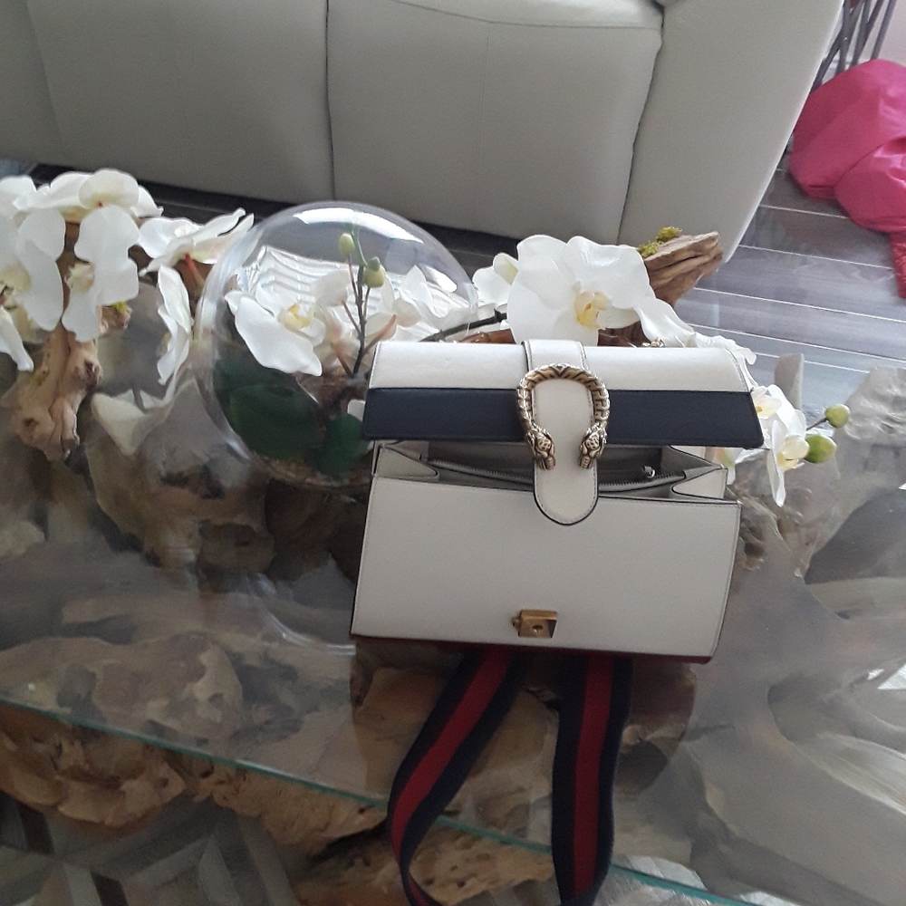 Gucci - Picture 3 of 4